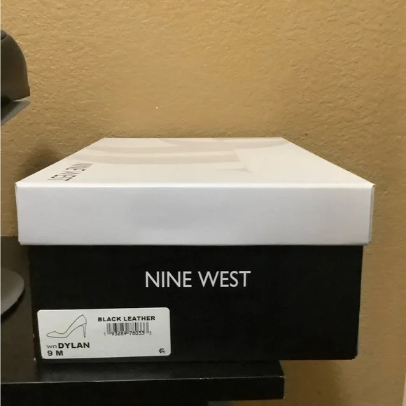 Nine West Black Leather Dylan Pumps size 9 - Picture 5 of 5